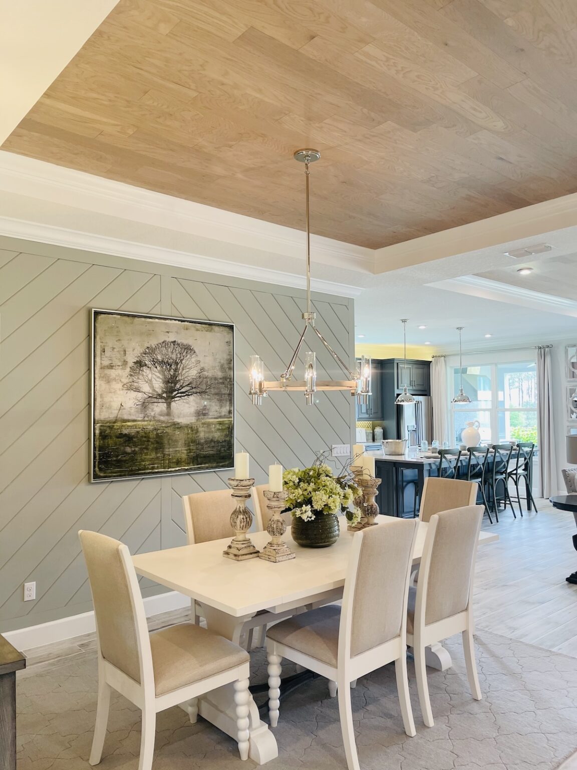 Sage Green Paint Colors: Interior Design Ideas for a Tranquil Space