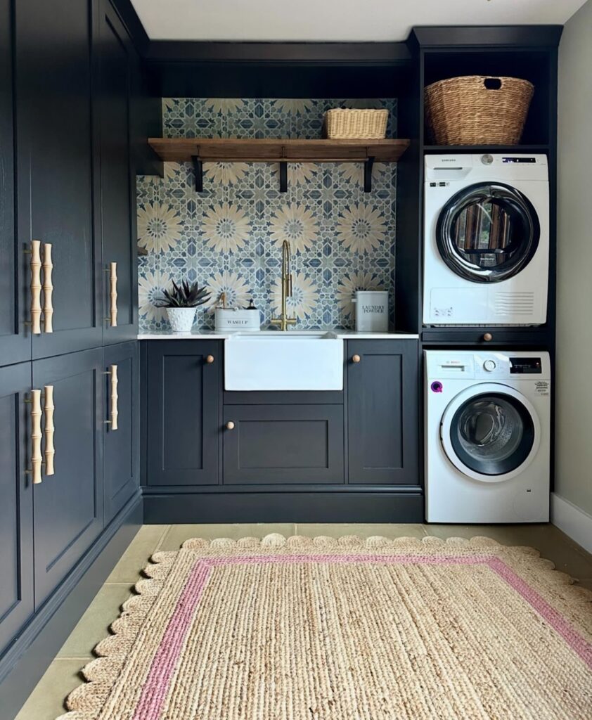 15 Stacked Laundry Room Ideas for Space-Saving Efficiency | Florida ...