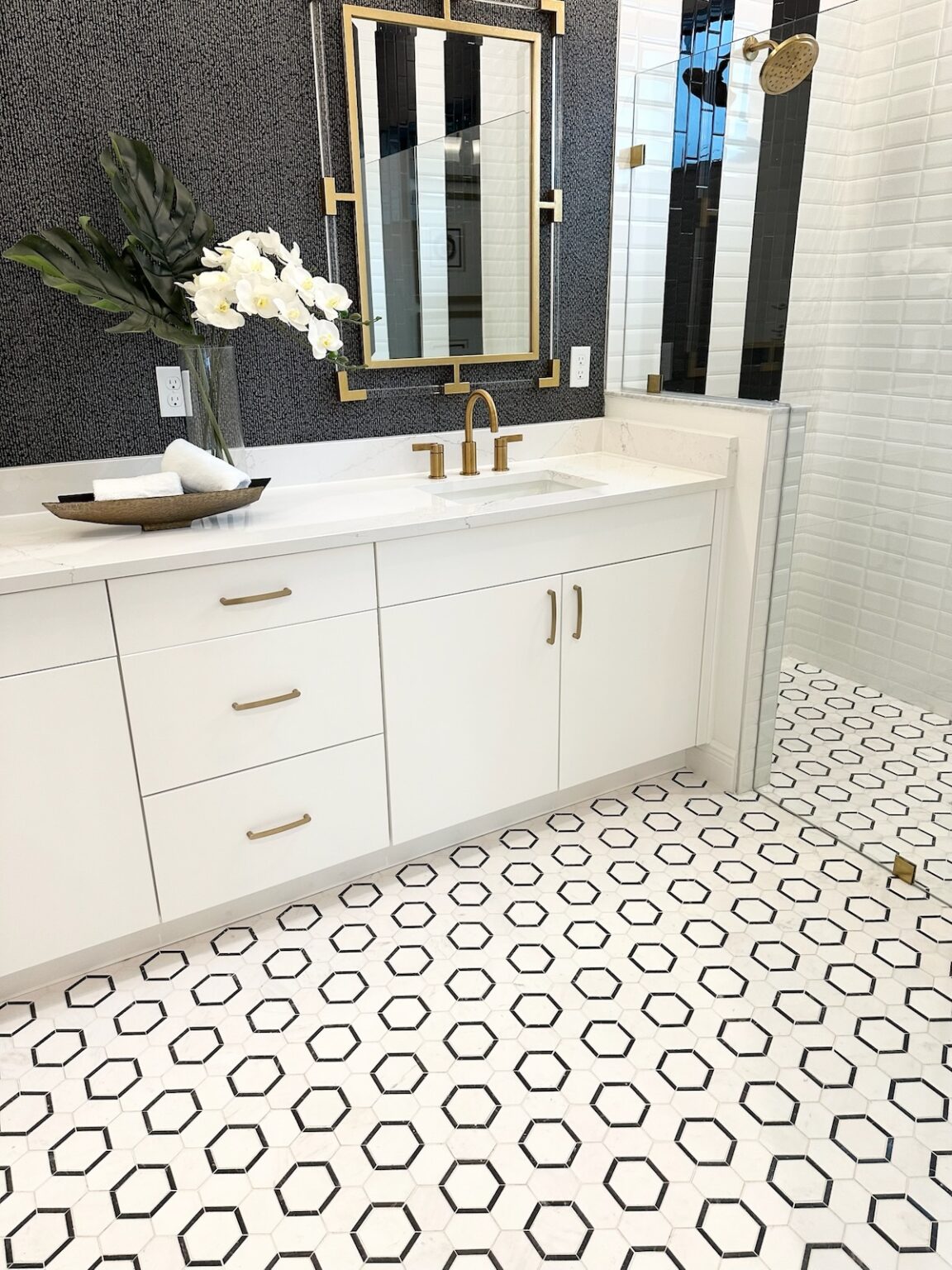 Timeless Bathroom Tiles that Combine Elegance and Endurance in Every Design