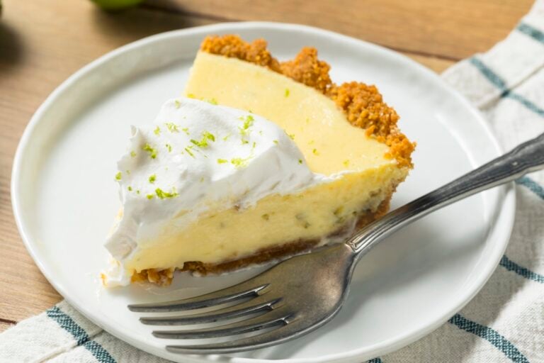 10 Restaurants in Florida Renowned for Their Key Lime Pie
