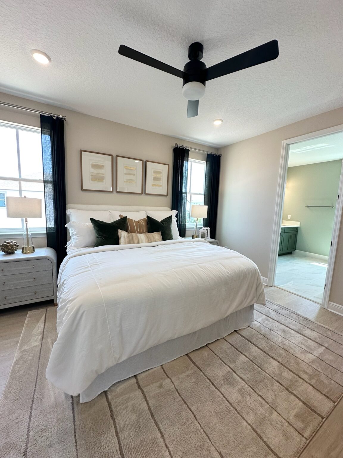 Photo inspiration: Picture Idea: 12 Spacious Master Bedrooms For Pure Comfort