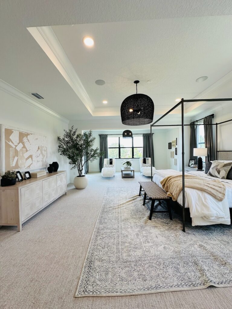 Photo inspiration: 12 Spacious Master Bedrooms For Pure Comfort Photo Inspiration